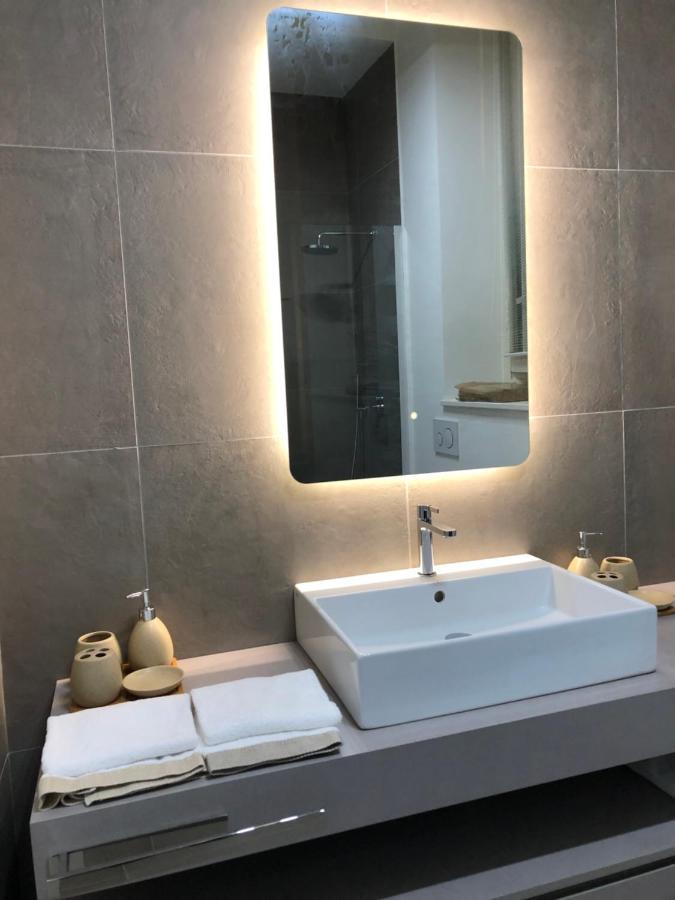 Apartamento Il Bosco Segreto, Dove Magia E Storia Si Fondono Turín Exterior foto